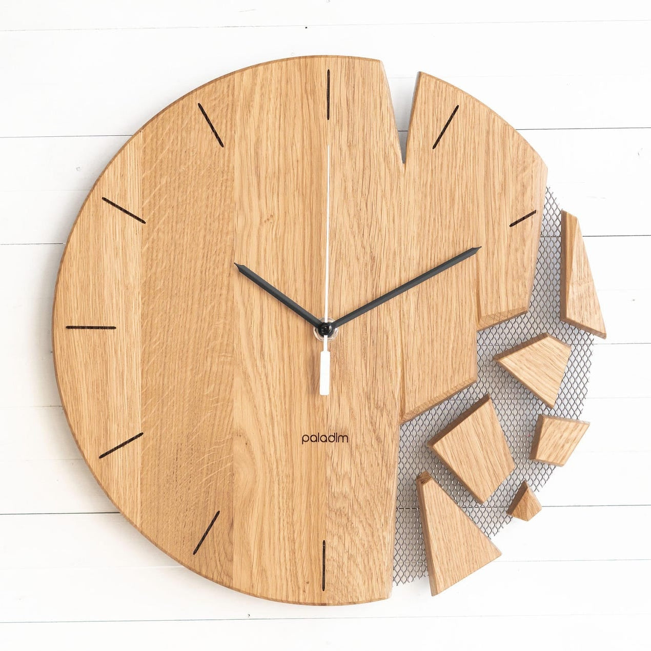 Shattered Wooden Wall Clock: Modern Abstract Art Timepiece