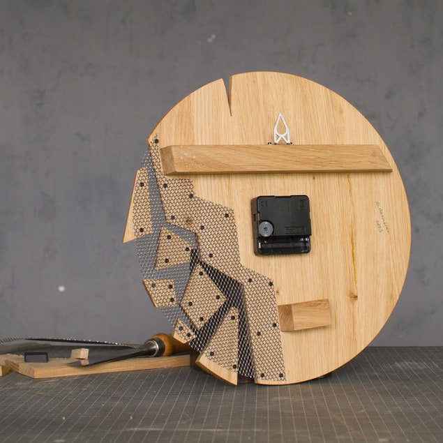 Shattered Wooden Wall Clock: Modern Abstract Art Timepiece